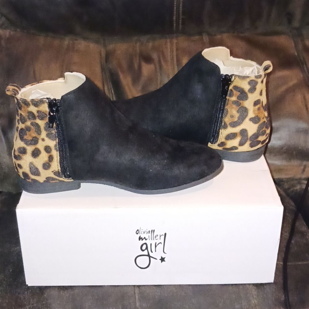 Olivia Miller Girls Black Leopard Ankle Boots